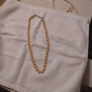 Elegant Pearl Necklace
